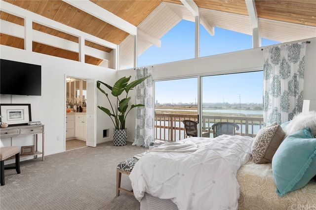 $7,200 | 4 Canal Circle, Newport Beach, CA 92663