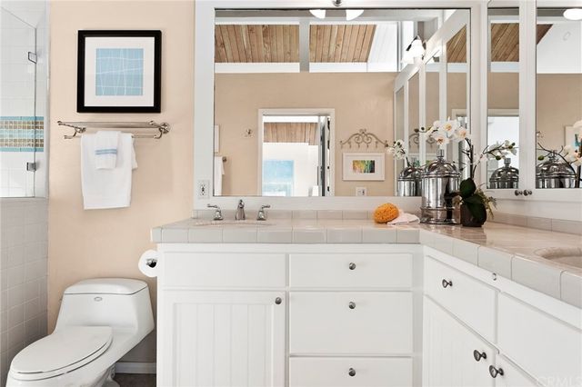 $7,200 | 4 Canal Circle, Newport Beach, CA 92663