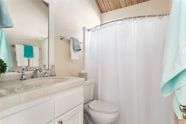 $7,200 | 4 Canal Circle, Newport Beach, CA 92663