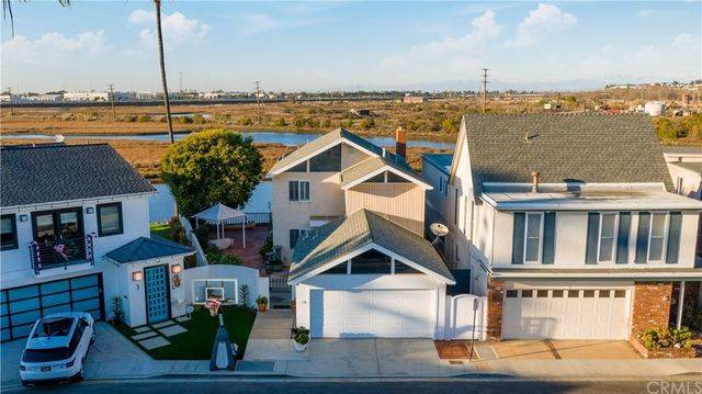 $7,200 | 4 Canal Circle, Newport Beach, CA 92663