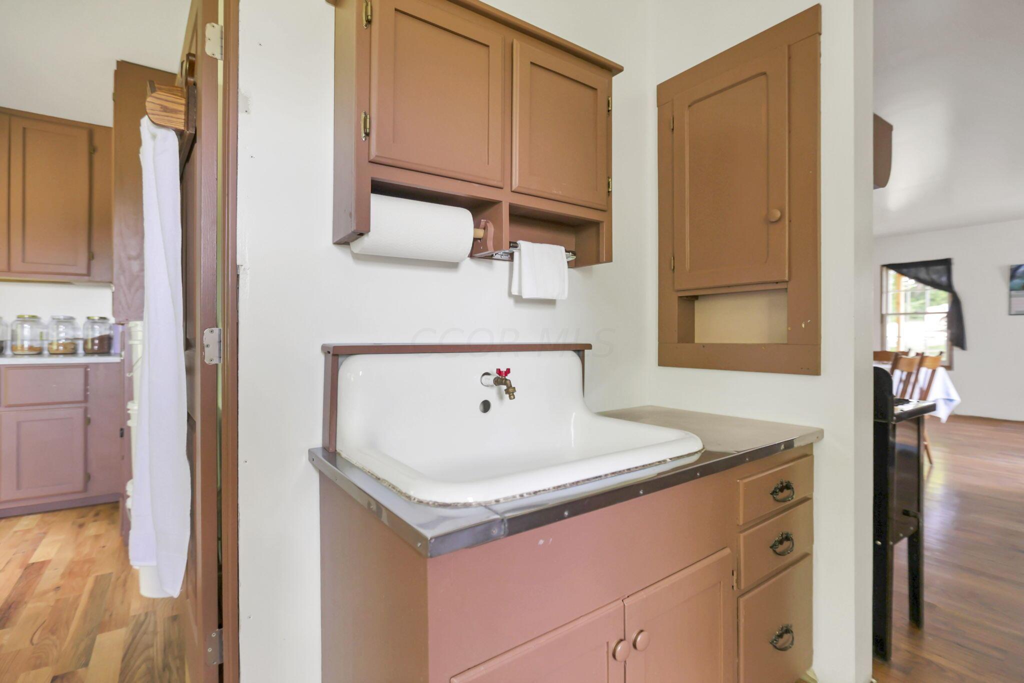 2020 Cullison Road Utica, OH 43080 - Photo 9 of 62 3BC