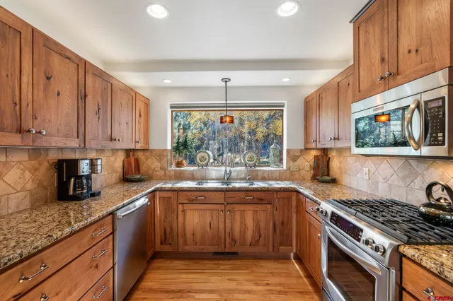 $1,330,000 | 437 County Road 200, Durango, CO 81301