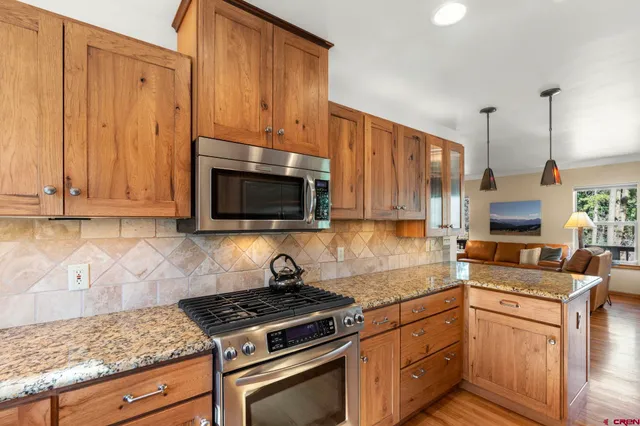 $1,330,000 | 437 County Road 200, Durango, CO 81301