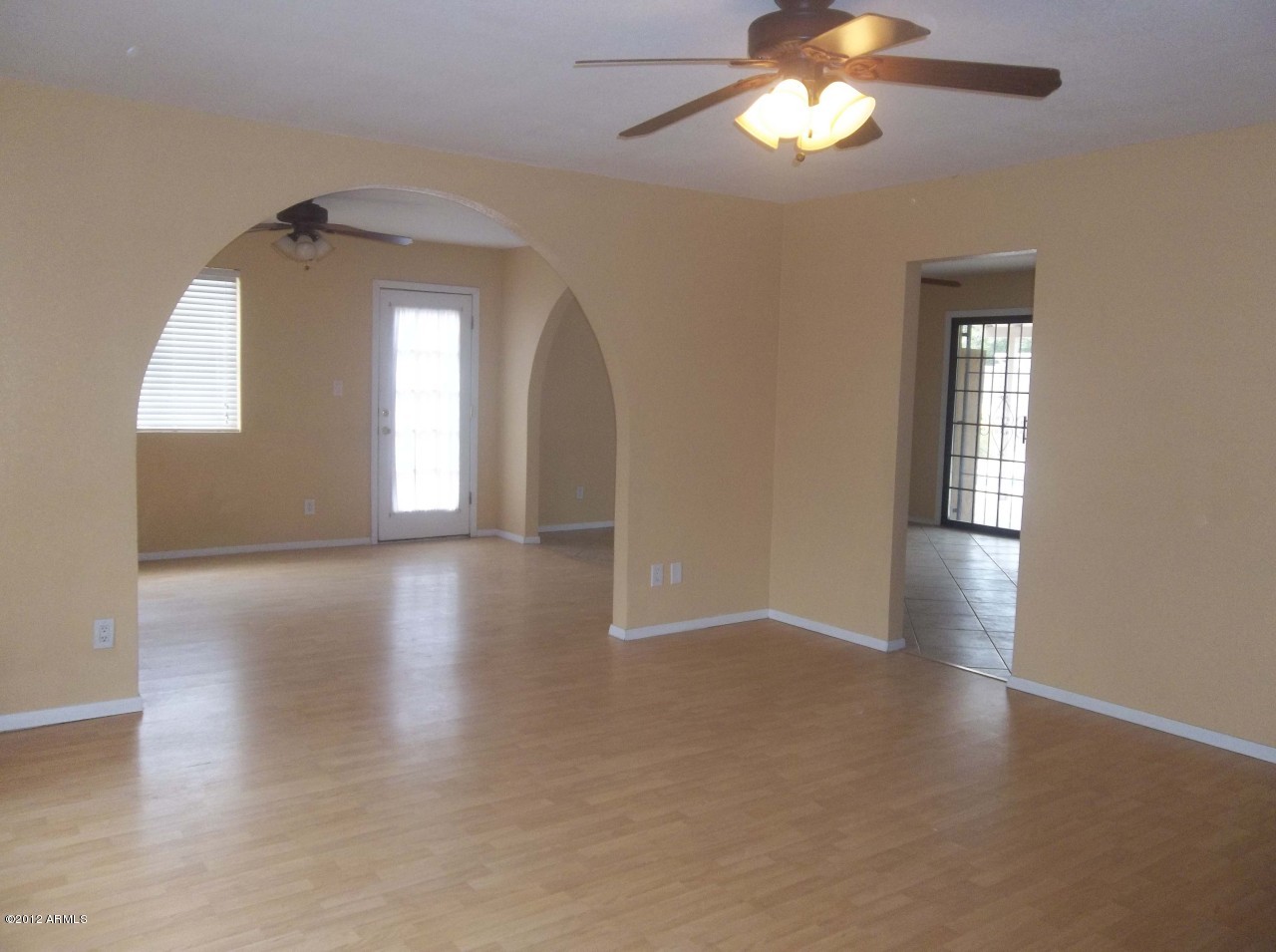 3213 West Redfield Road Phoenix, AZ 85053 - Photo 4 of 12 100_0334