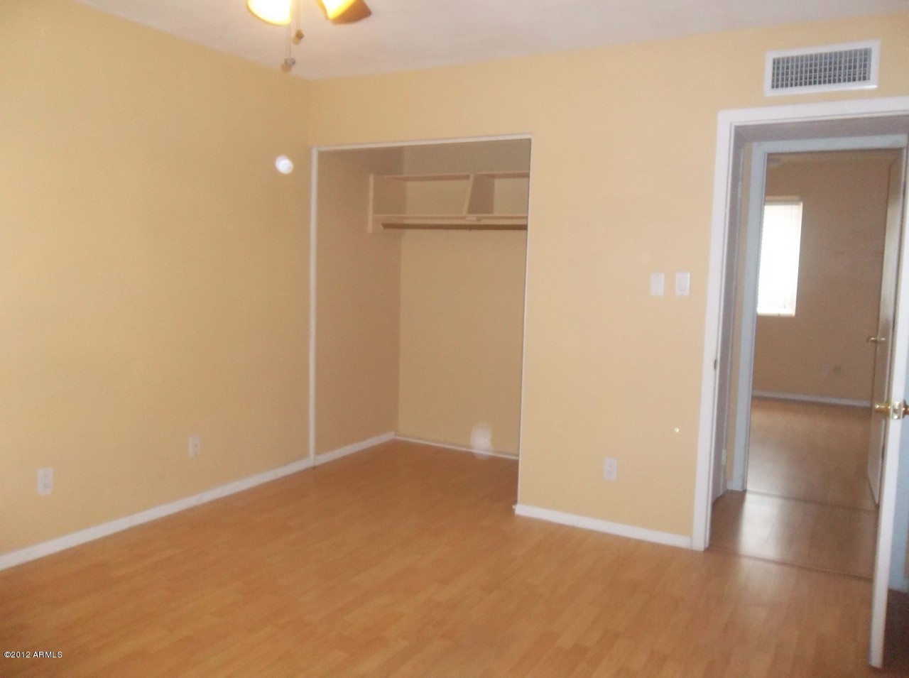 3213 West Redfield Road Phoenix, AZ 85053 - Photo 7 of 12 100_0341
