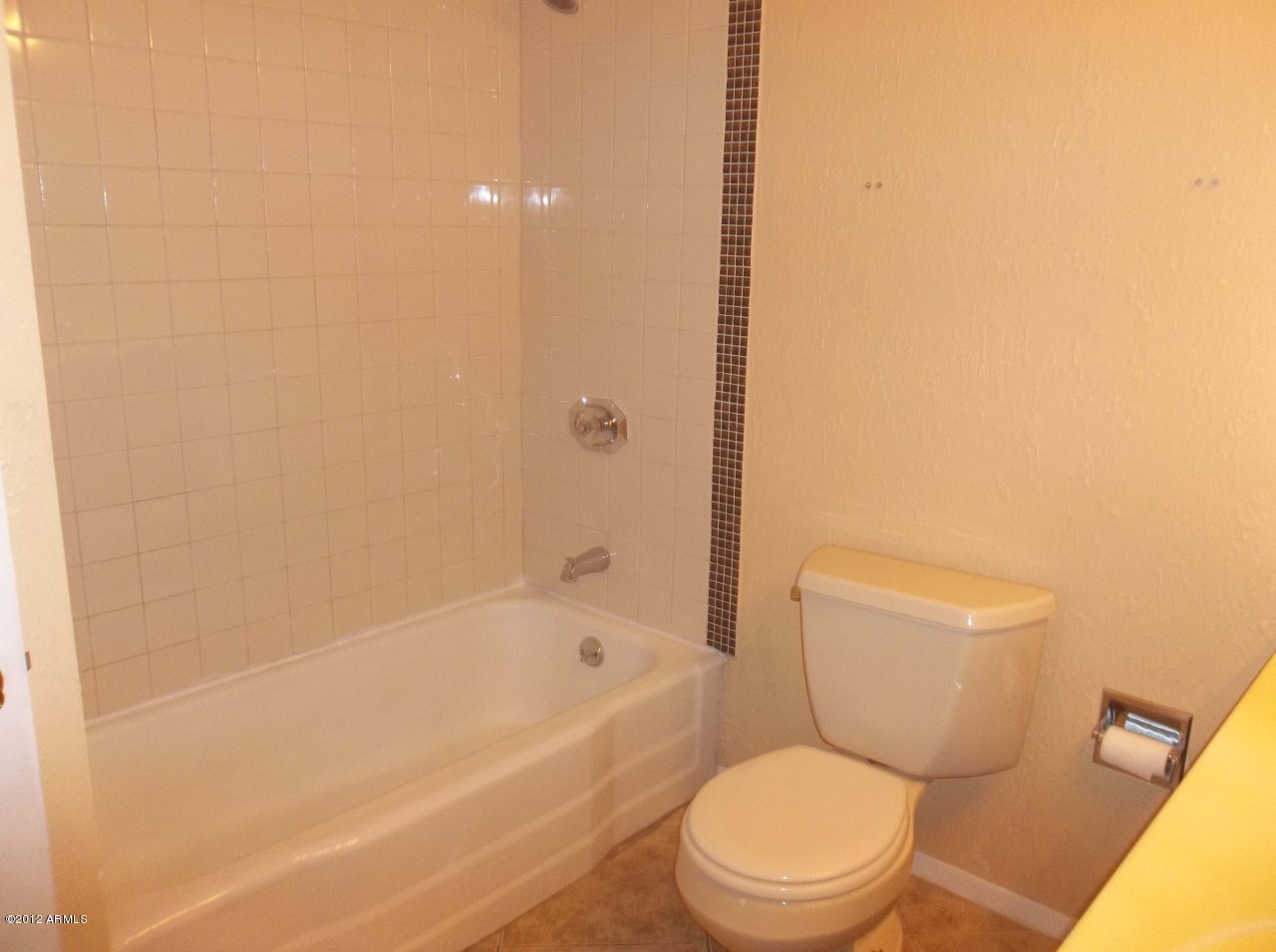 3213 West Redfield Road Phoenix, AZ 85053 - Photo 8 of 12 100_0344
