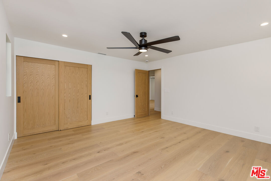 1902 Roscomare Road Los Angeles, CA 90077 - Photo 33 of 65