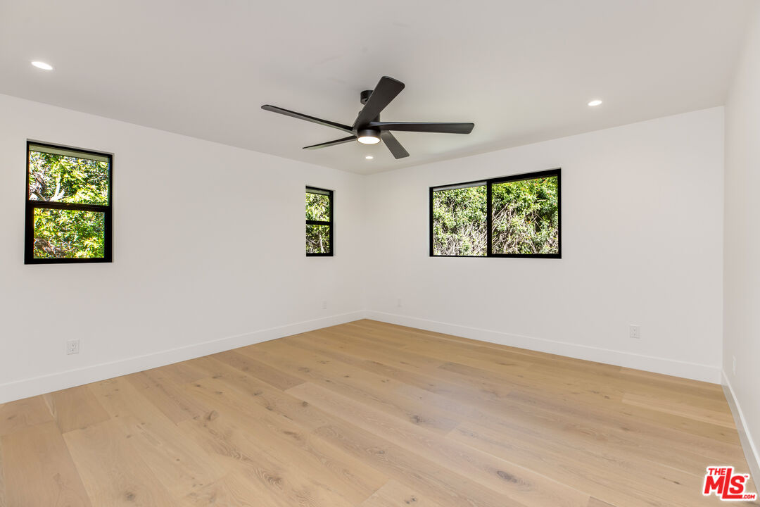 1902 Roscomare Road Los Angeles, CA 90077 - Photo 37 of 65