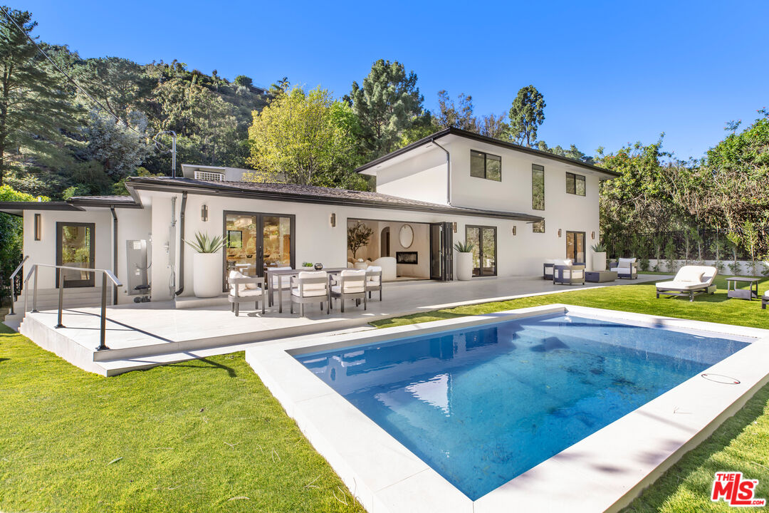 1902 Roscomare Road Los Angeles, CA 90077 - Photo 52 of 65