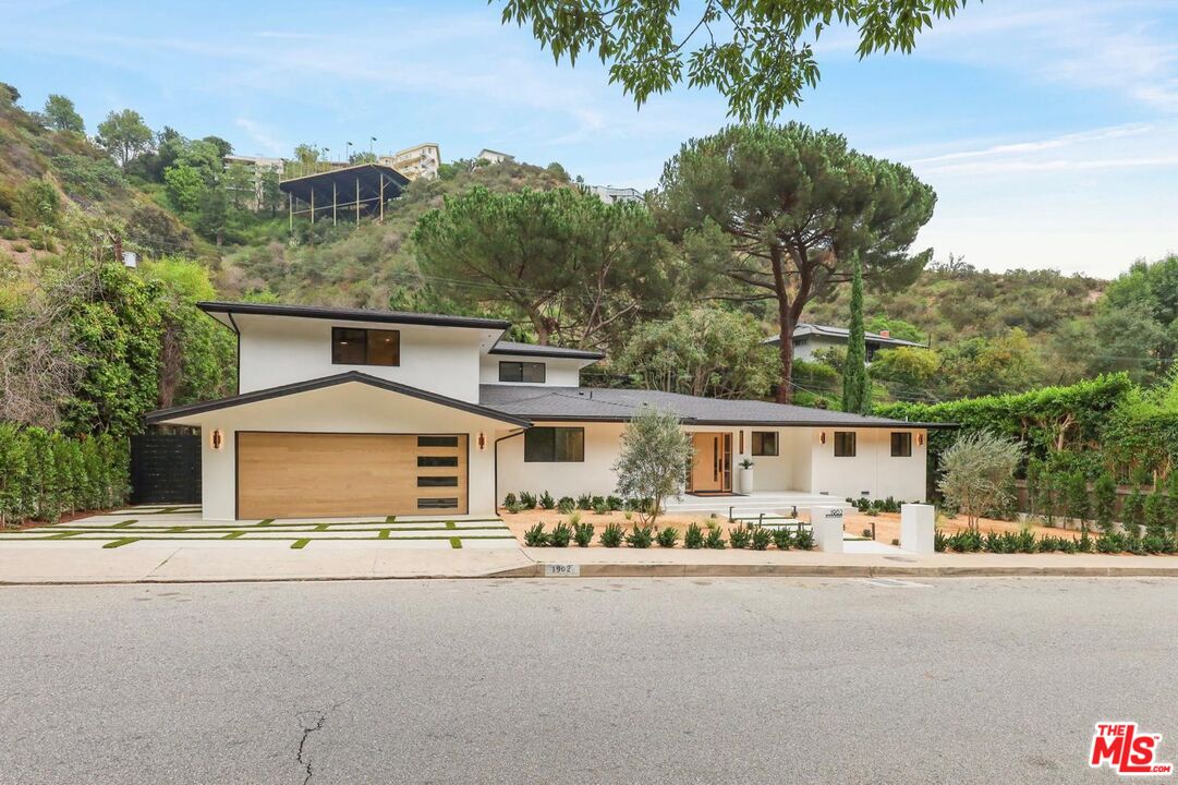 1902 Roscomare Road Los Angeles, CA 90077 - Photo 60 of 65
