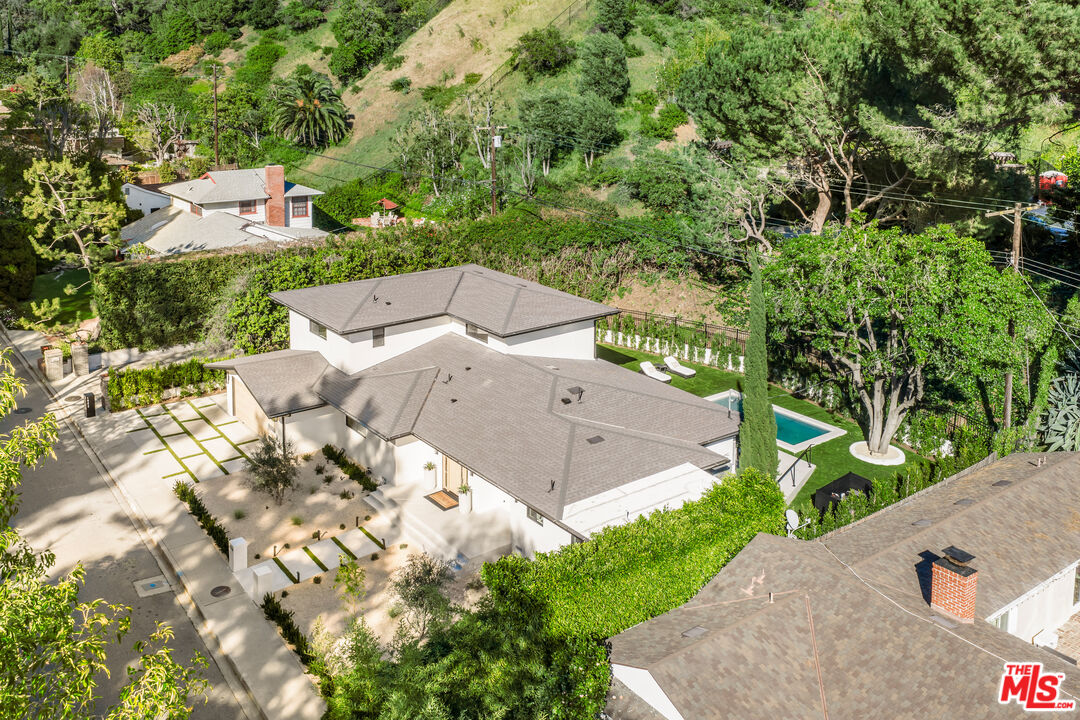 1902 Roscomare Road Los Angeles, CA 90077 - Photo 63 of 65