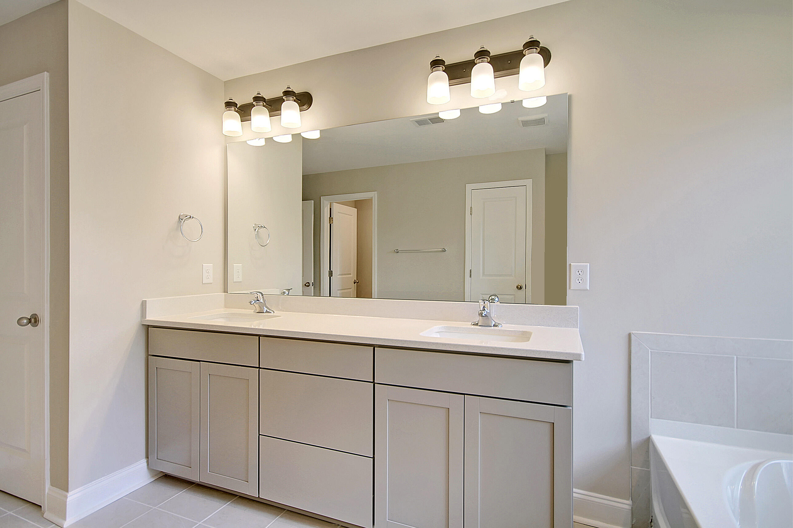 685 West Butternut Road Summerville, SC 29483 - Photo 24 of 32 685 W Butternut Master Bathroom