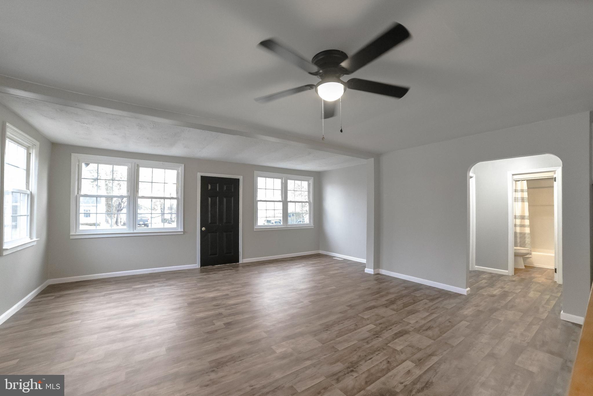 43233 Riverside Drive Hollywood, MD 20636 - Photo 2 of 29 Gallery Image 2