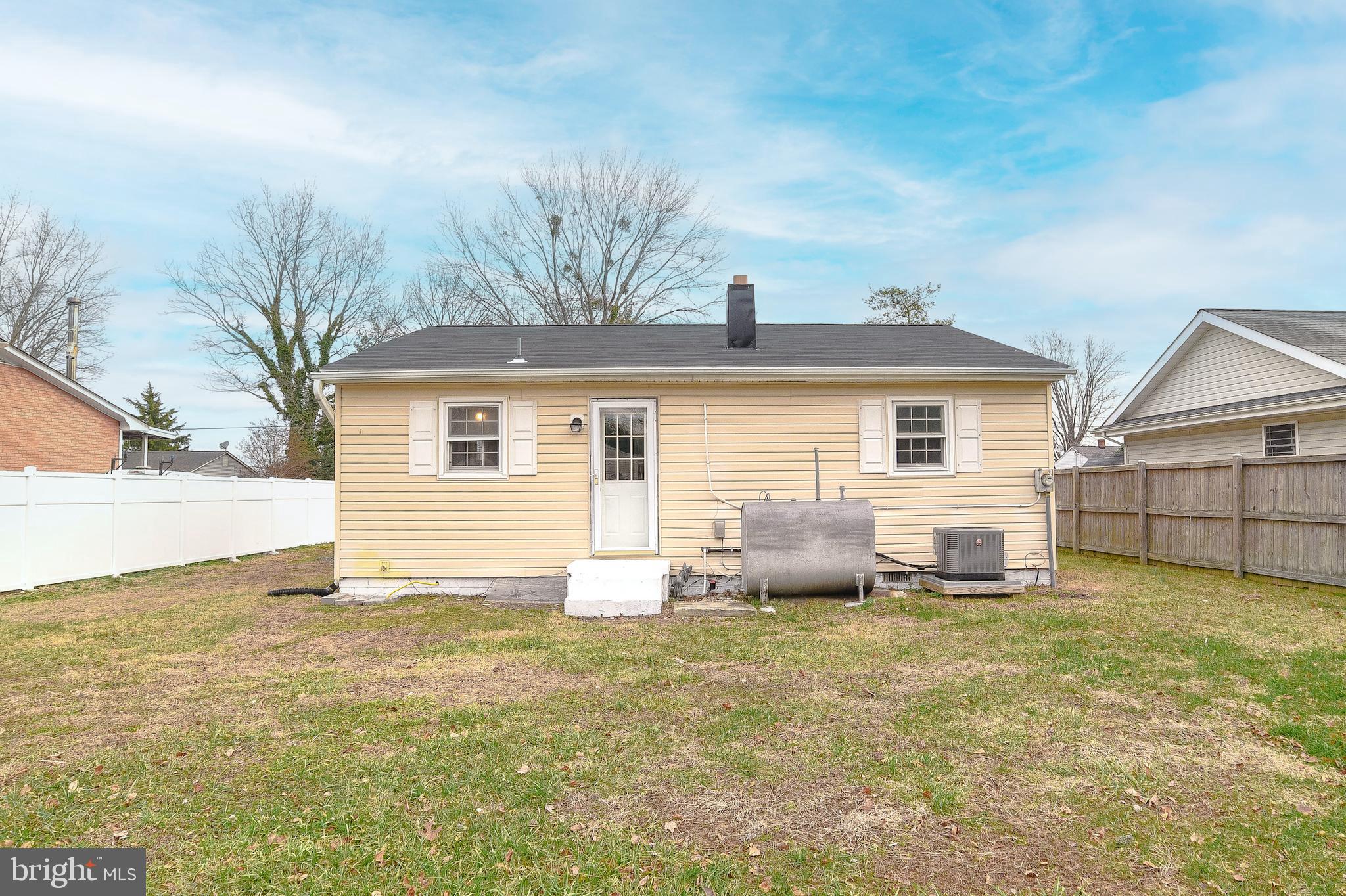 43233 Riverside Drive Hollywood, MD 20636 - Photo 26 of 29 Gallery Image 26