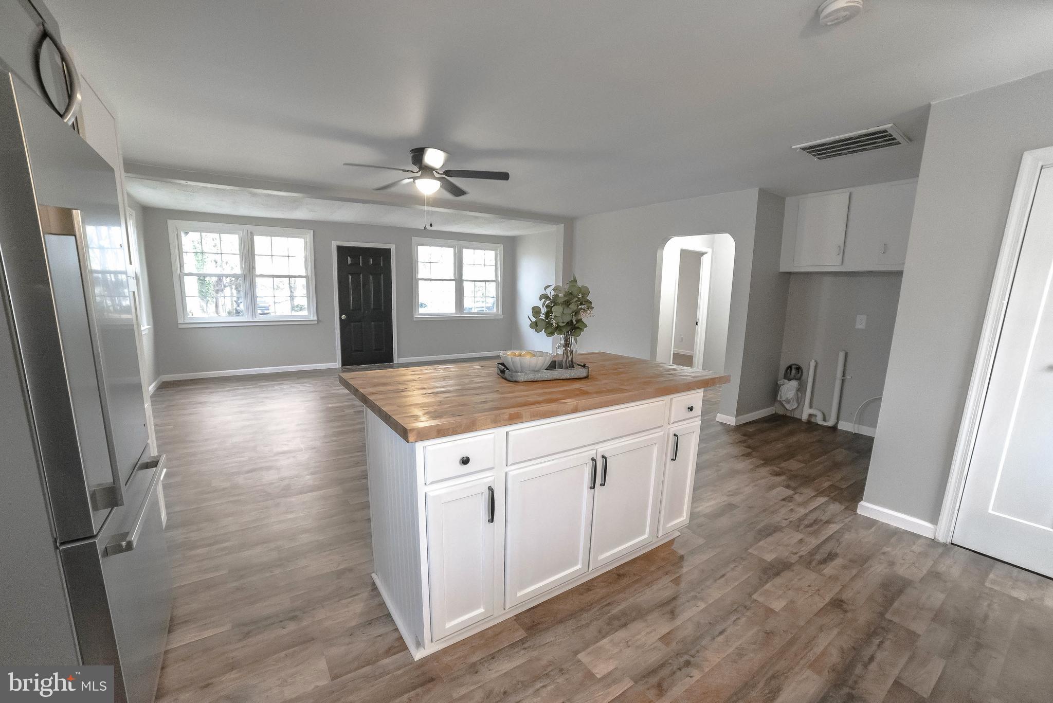 43233 Riverside Drive Hollywood, MD 20636 - Photo 5 of 29 Gallery Image 5