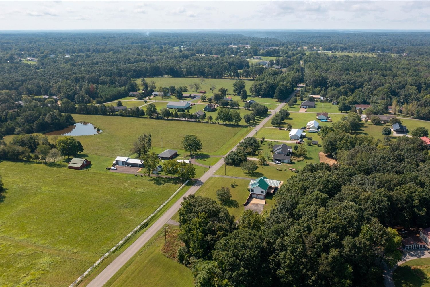 535 Darbytown Road Hohenwald, TN 38462 - Photo 38 of 45 a view of a city