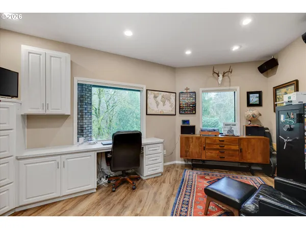 $1,249,900 | 17525 South Holly Lane, Oregon City, OR 97045