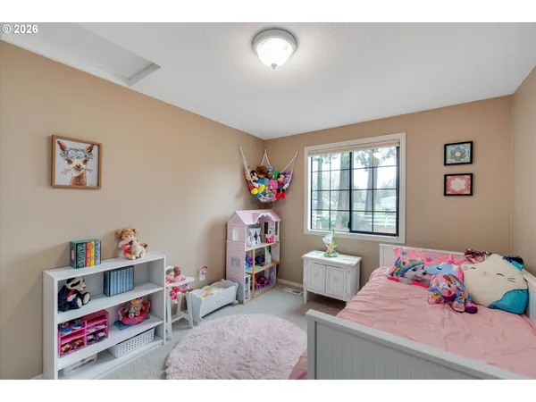$1,249,900 | 17525 South Holly Lane, Oregon City, OR 97045