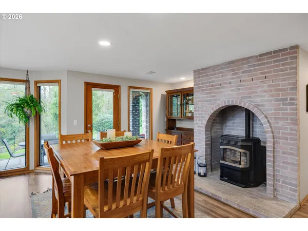 $1,249,900 | 17525 South Holly Lane, Oregon City, OR 97045