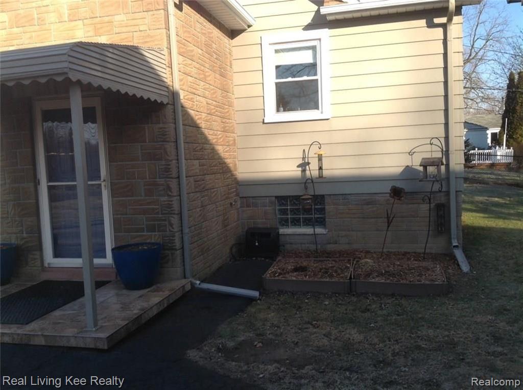 2915 Midvale Drive Rochester Hills, MI 48309 - Photo 25 of 32