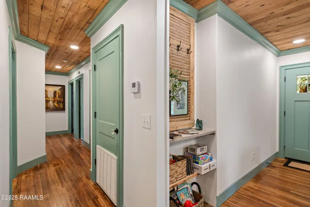 $839,500 | 103 South Southlawn Drive, Lafayette, LA 70503