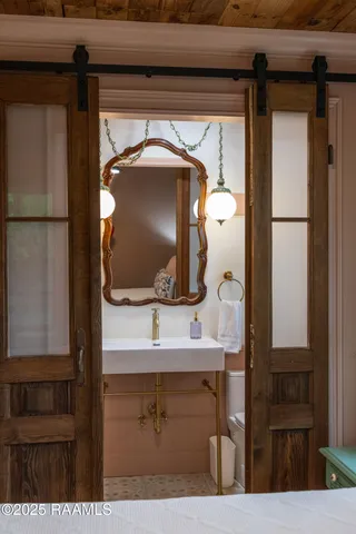 $839,500 | 103 South Southlawn Drive, Lafayette, LA 70503