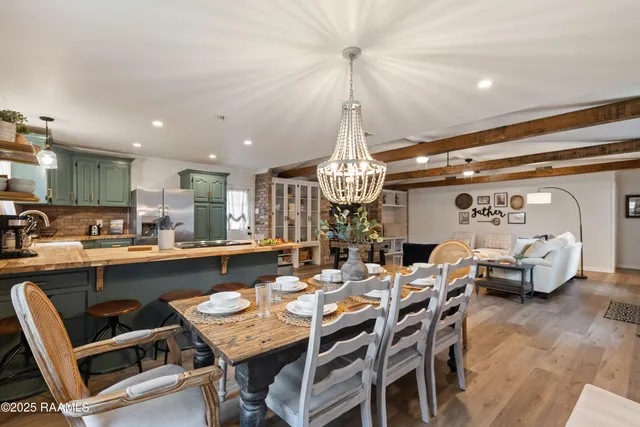 $839,500 | 103 South Southlawn Drive, Lafayette, LA 70503