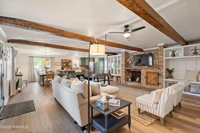 $839,500 | 103 South Southlawn Drive, Lafayette, LA 70503