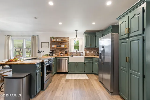 $839,500 | 103 South Southlawn Drive, Lafayette, LA 70503