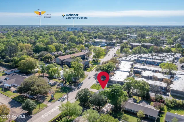 $839,500 | 103 South Southlawn Drive, Lafayette, LA 70503