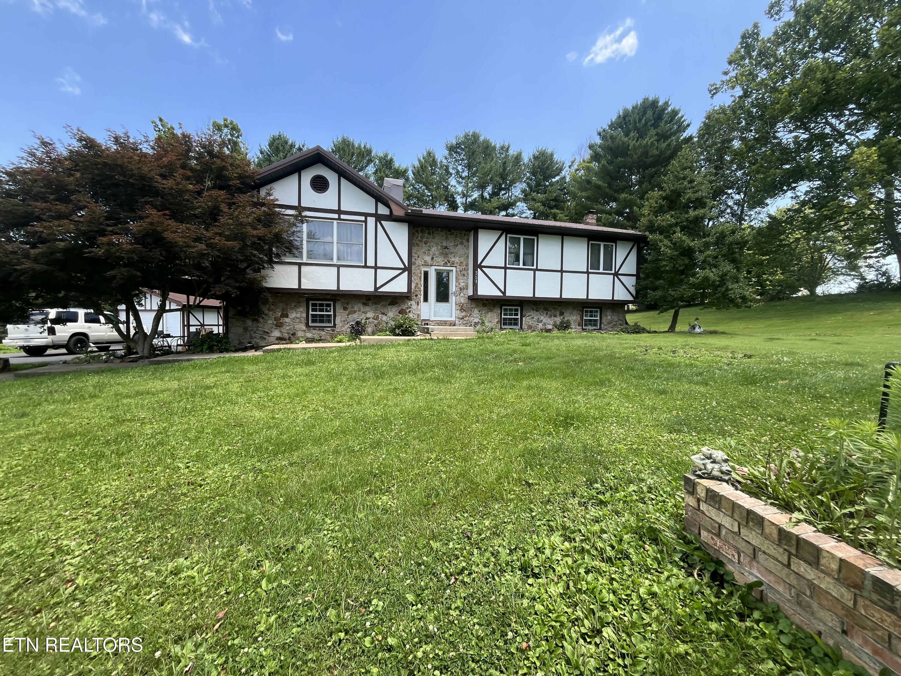 351 Reed Patch Road Jonesville, VA 24263 - Photo 2 of 57 IMG_0175