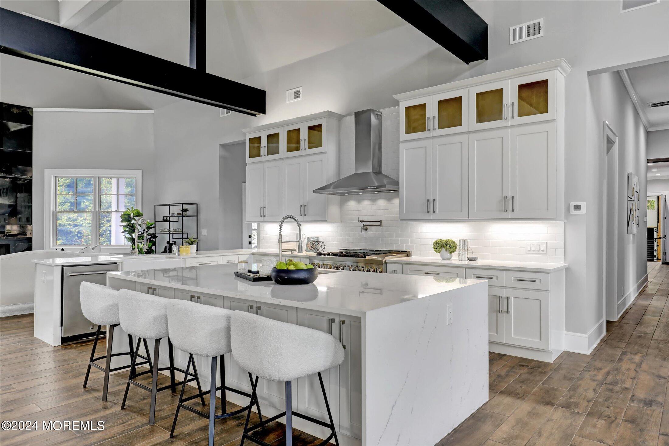 546 Locust Point Road Rumson, NJ 07760 - Photo 11 of 48 10-Kitchen