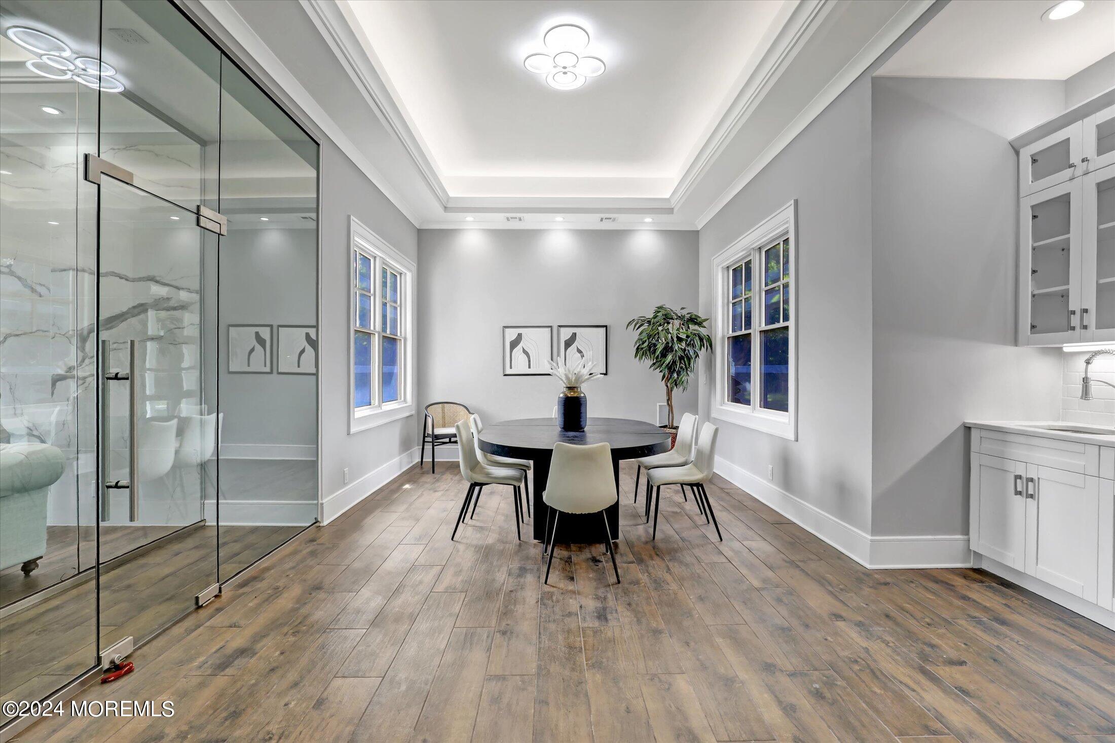 546 Locust Point Road Rumson, NJ 07760 - Photo 22 of 48 22-Dining Room