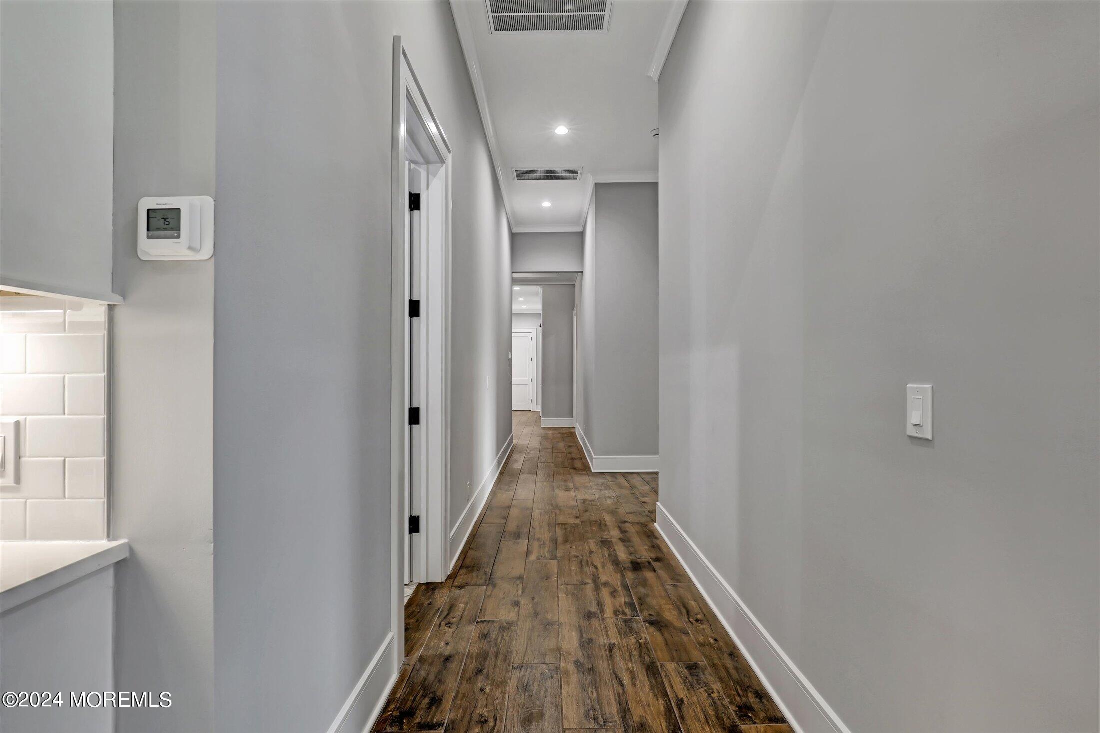 546 Locust Point Road Rumson, NJ 07760 - Photo 34 of 48 23-Hallway