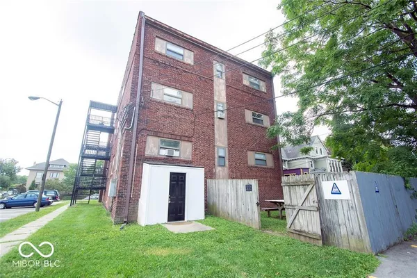 $899 | 2060 North Delaware Street, Unit 10, Indianapolis, IN 46202