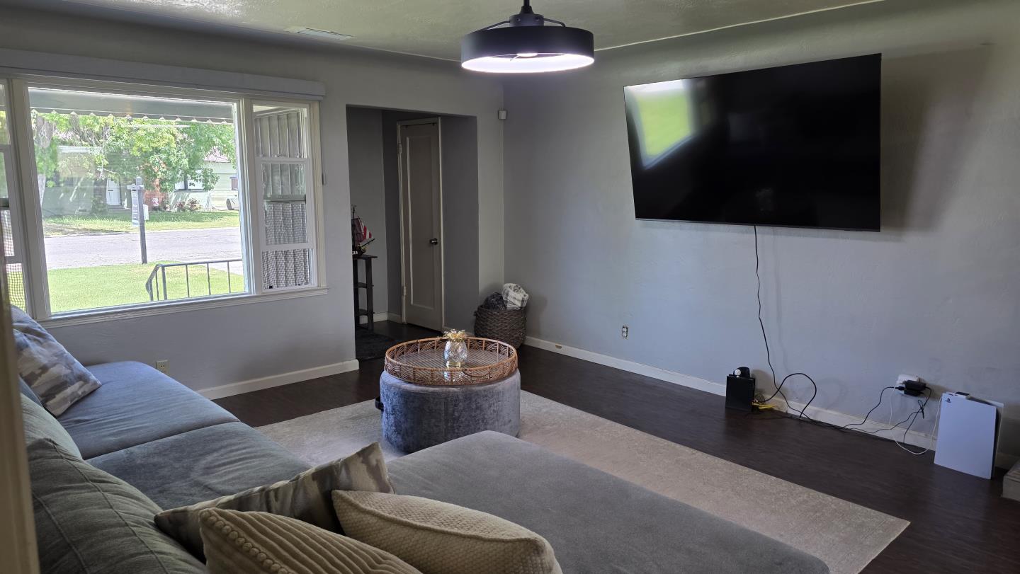 720 South Rose Street Turlock, CA 95380 - Photo 6 of 15