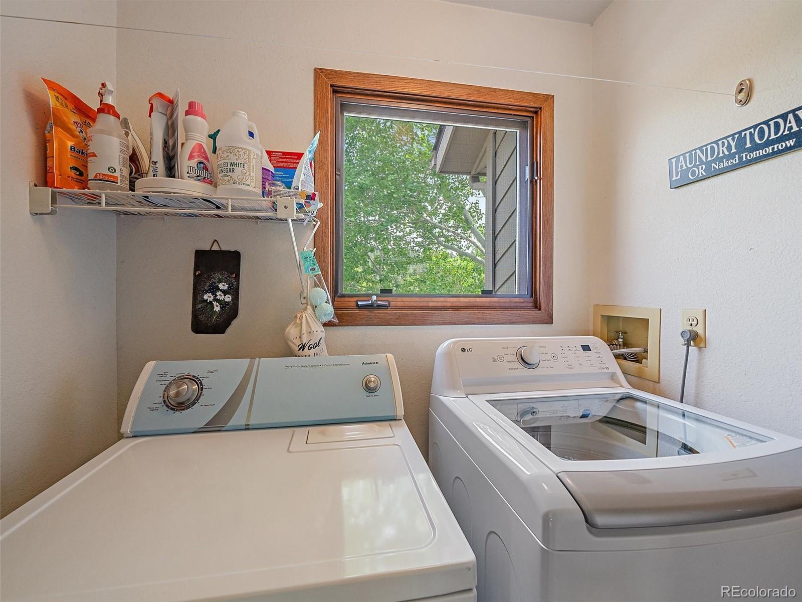 31412 North Bermuda Dunes Drive Evergreen, CO 80439 - Photo 33 of 46 a utility room with dryer and washer