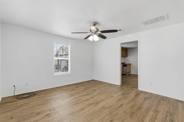 $1,050 | 920 West Ford Street, Denison, TX 75020