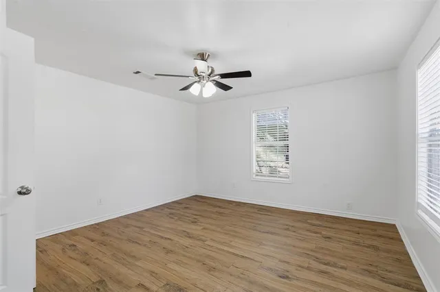 $1,050 | 920 West Ford Street, Denison, TX 75020