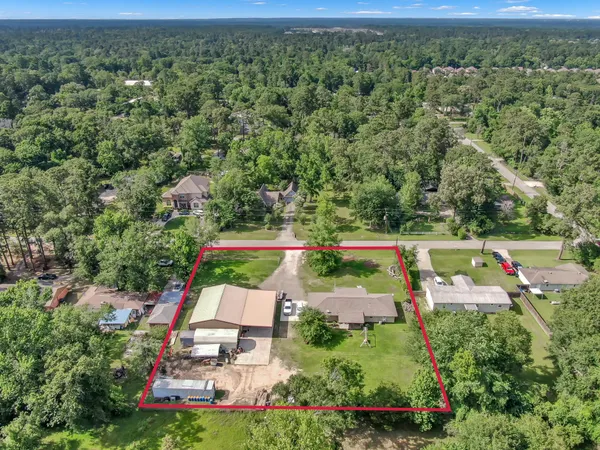 $575,000 | 9141-9145 Oak Arbor Drive, Conroe, TX 77384