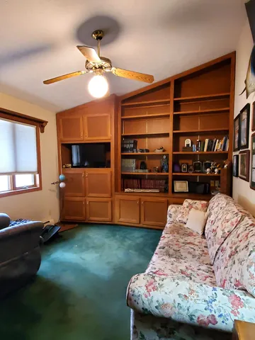 $579,900 | 1530 West Clark Street, Rensselaer, IN 47978