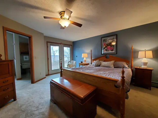 $579,900 | 1530 West Clark Street, Rensselaer, IN 47978