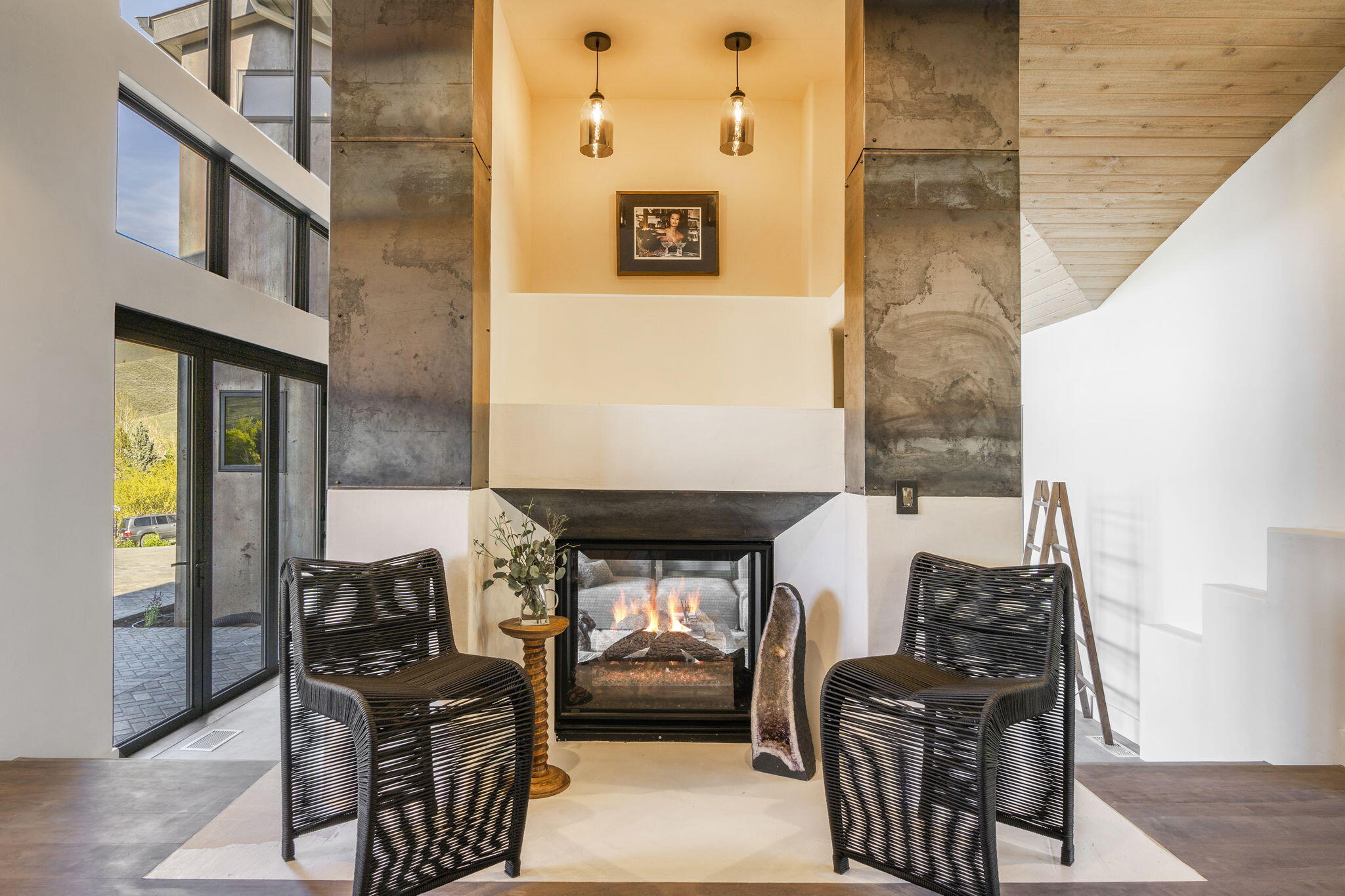 316 Juniper Road Sun Valley, ID 83353 - Photo 11 of 43 Kitchen - Sitting Area