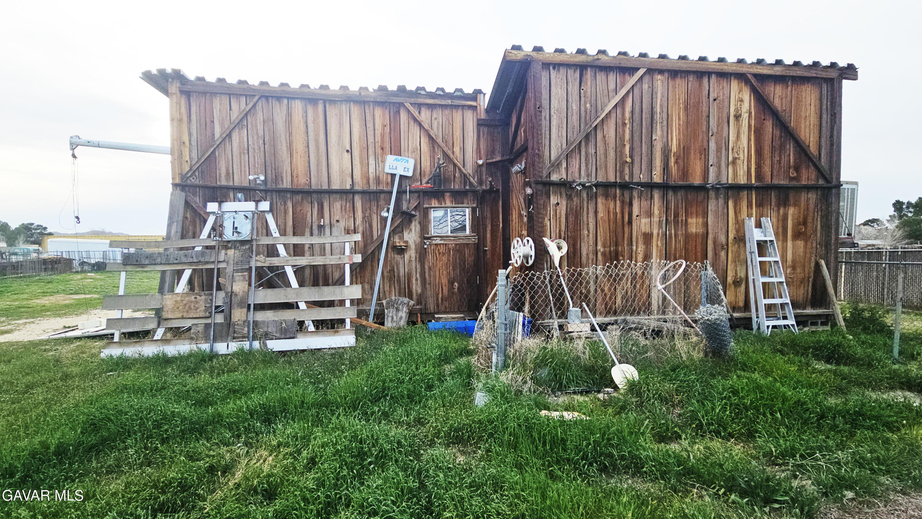 40985 174th Street East Lancaster, CA 93535 - Photo 3 of 33 Workshop/Shed 1