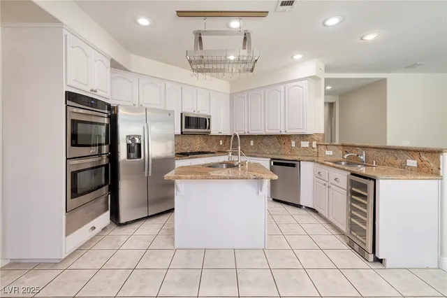 $3,250 | 1624 Desert Fort Street, Las Vegas, NV 89128