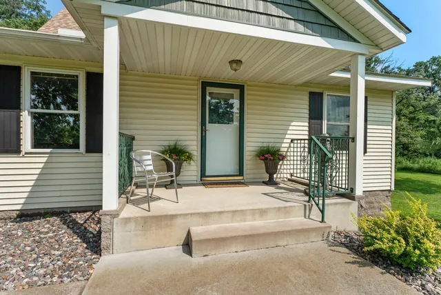 $564,900 | 28840 Highway 169, Zimmerman, MN 55398