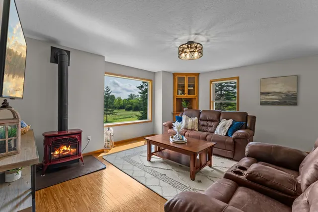 $564,900 | 28840 Highway 169, Zimmerman, MN 55398