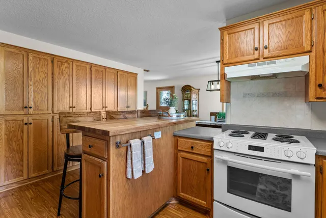 $564,900 | 28840 Highway 169, Zimmerman, MN 55398