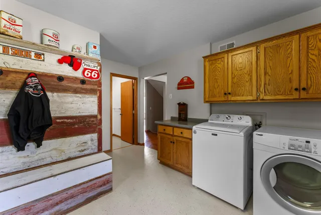 $564,900 | 28840 Highway 169, Zimmerman, MN 55398