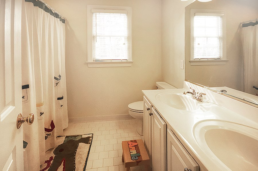 3621 Bridgeton Park Drive Raleigh, NC 27612 - Photo 16 of 20 Photo 16